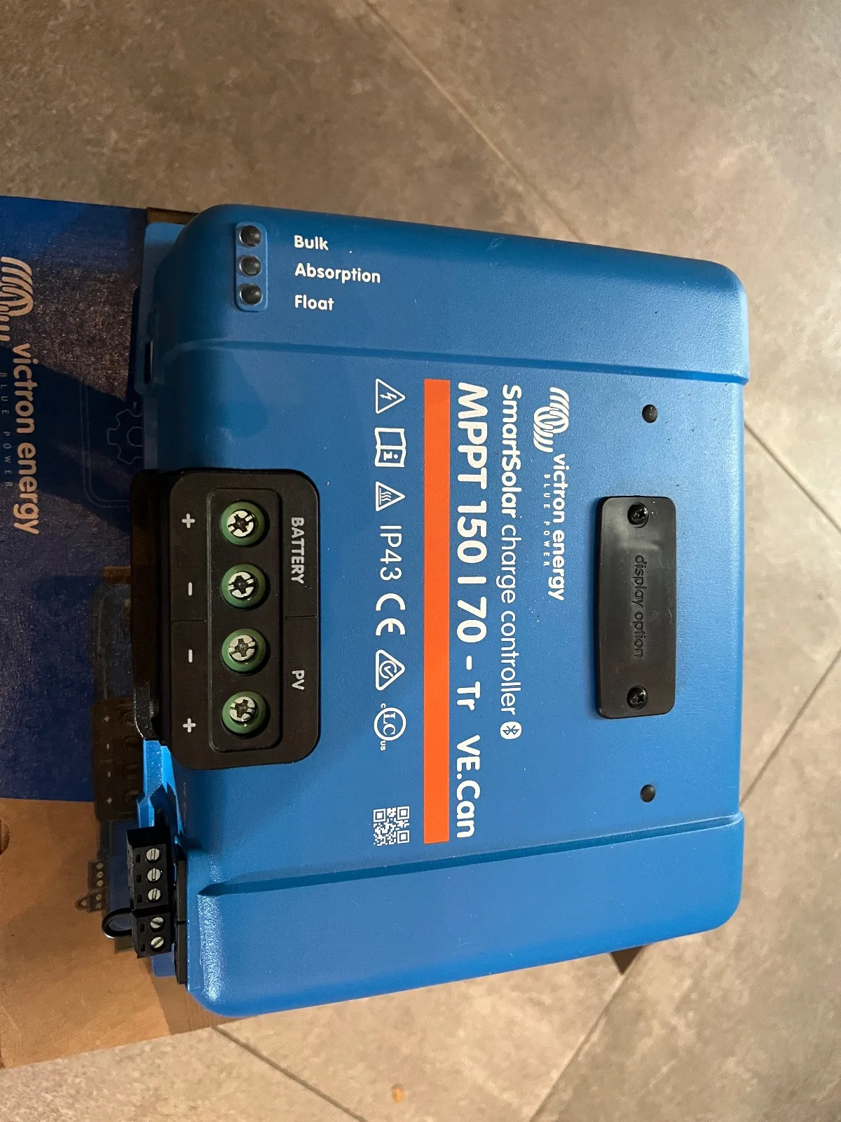 Victron 150/70 smart solarcharge controller