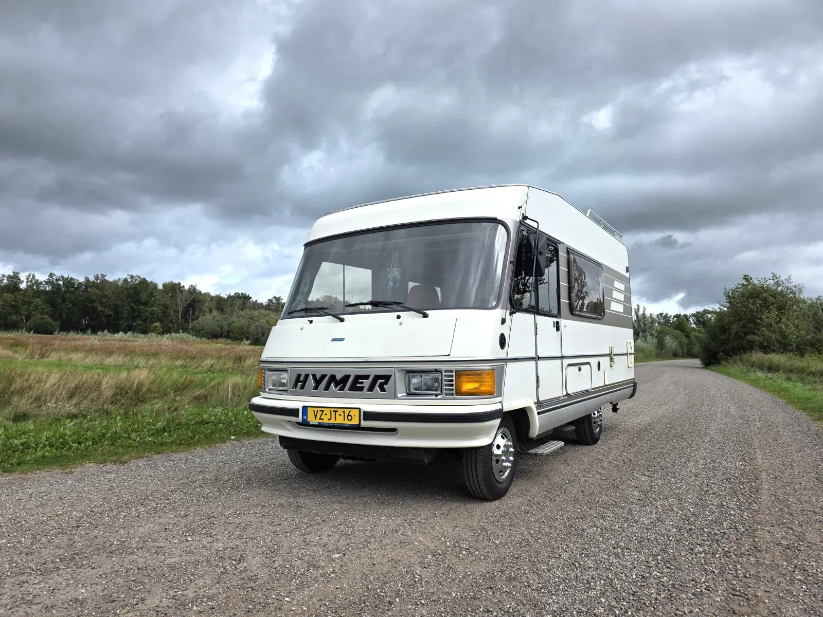 Hymer B544 "88 2.5D | compleet gerenoveerd | Victron Lithium
