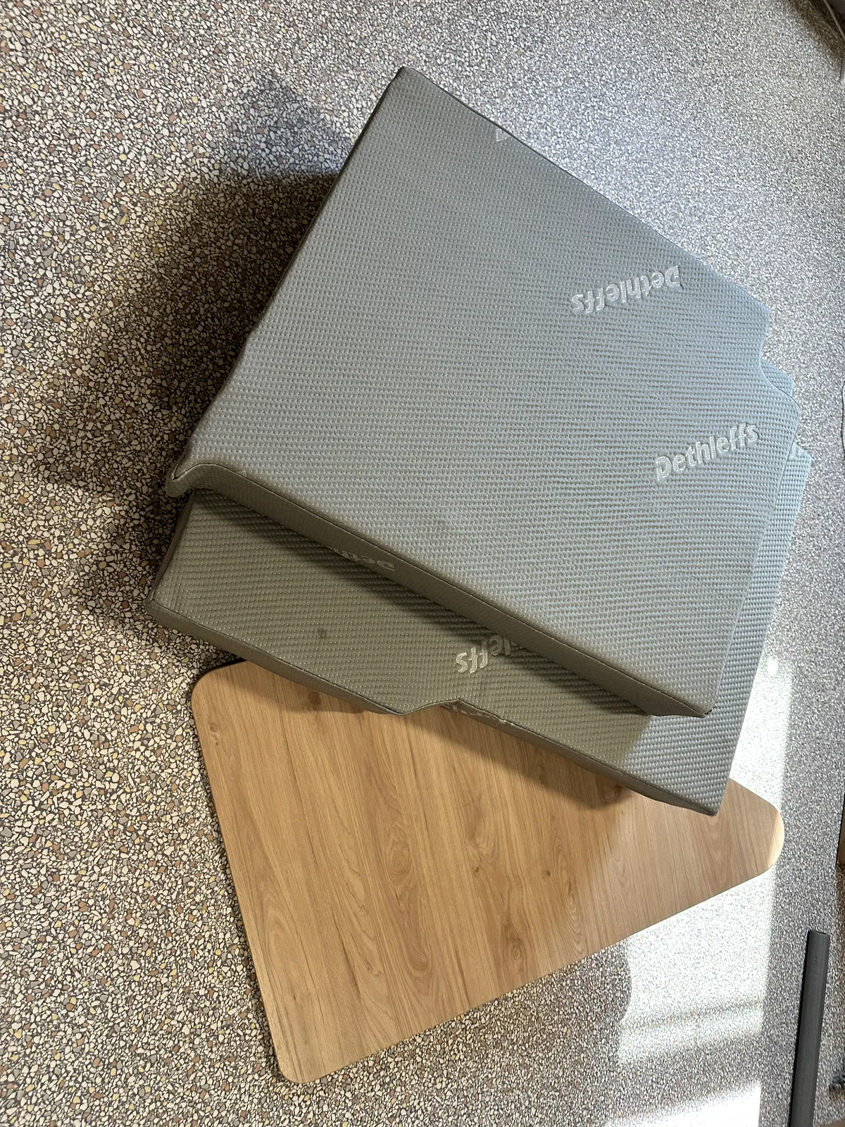 Derde bed voor Dethleffs camper(van)