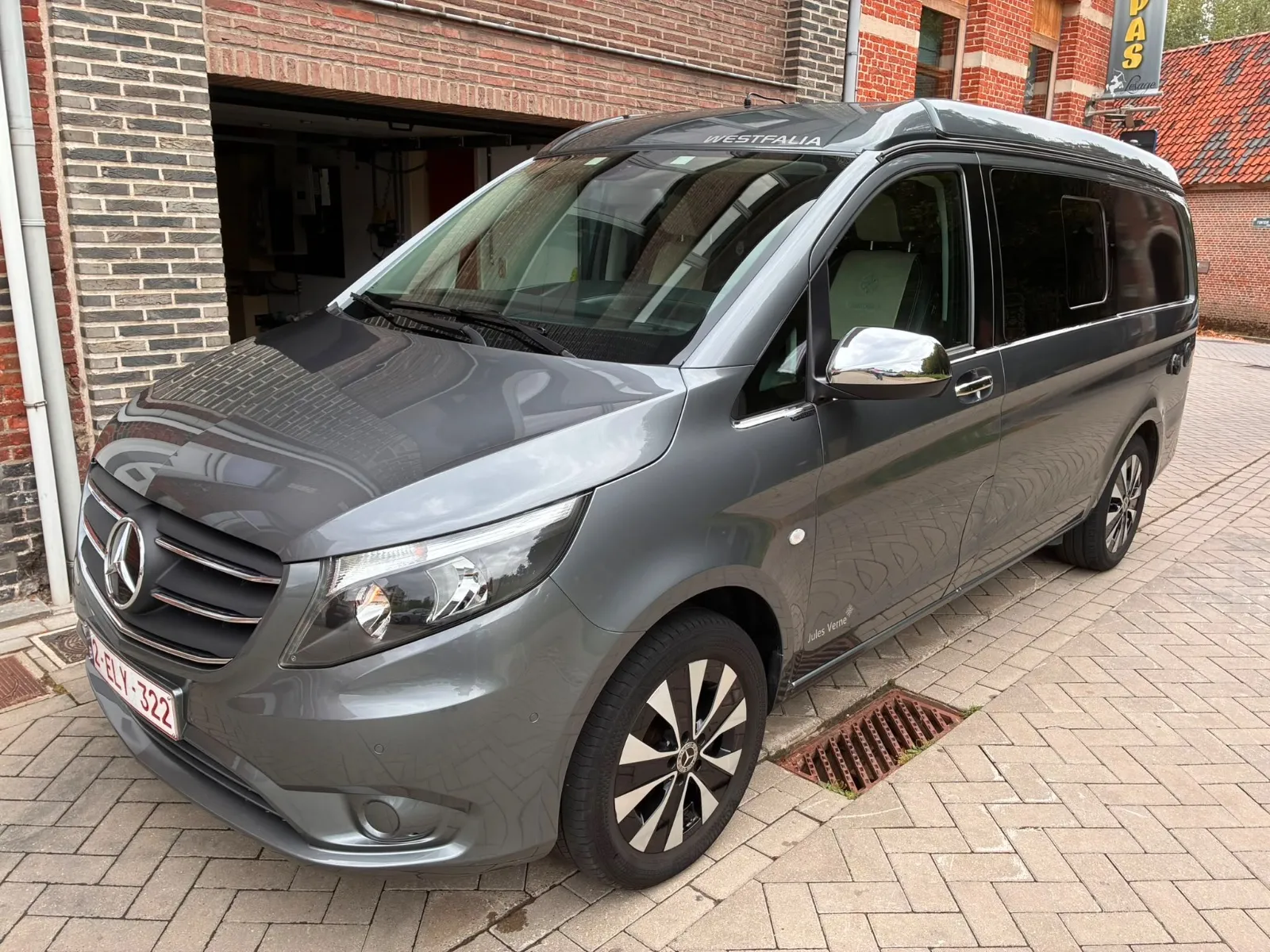Prachtige minivan Westfalia Mercedes 4x4 met zonnepaneel