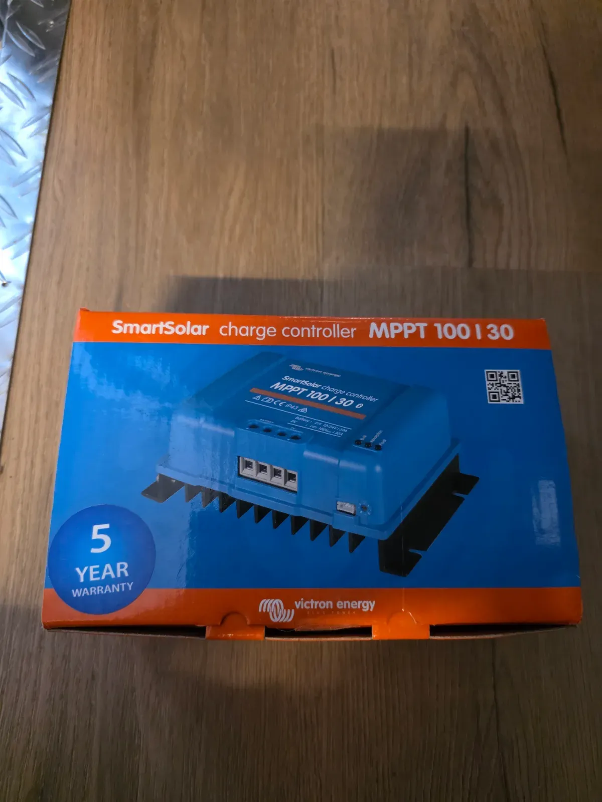 Victron 100/30 MPPT Bluetooth